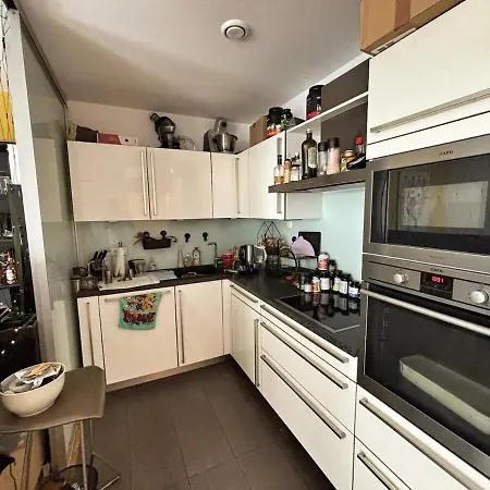 3 Rooms, 9 Min To Centre By Feet